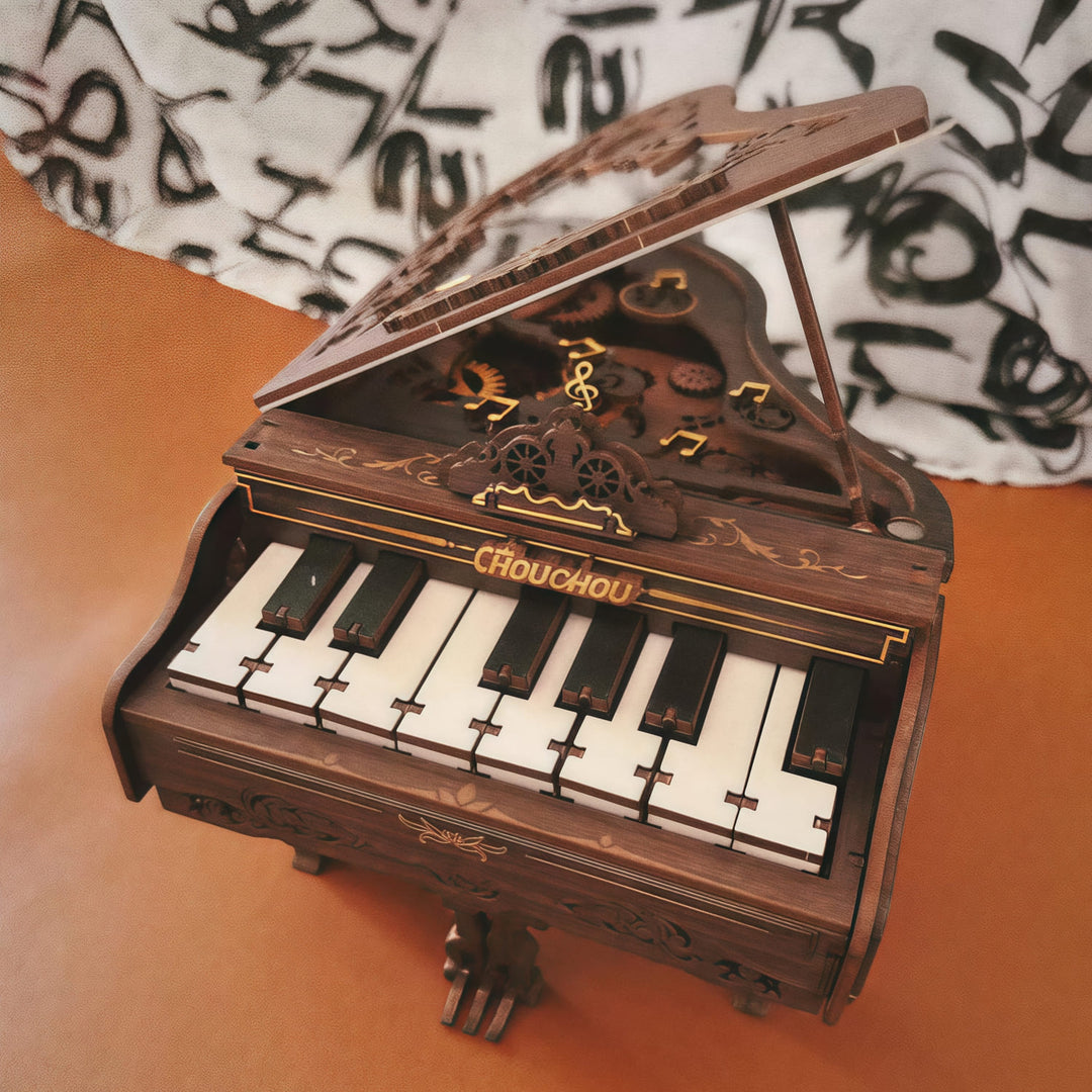 Ugeargeek Playable Piano