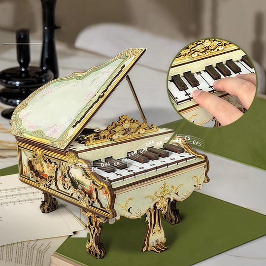 Ugeargeek Playable Piano