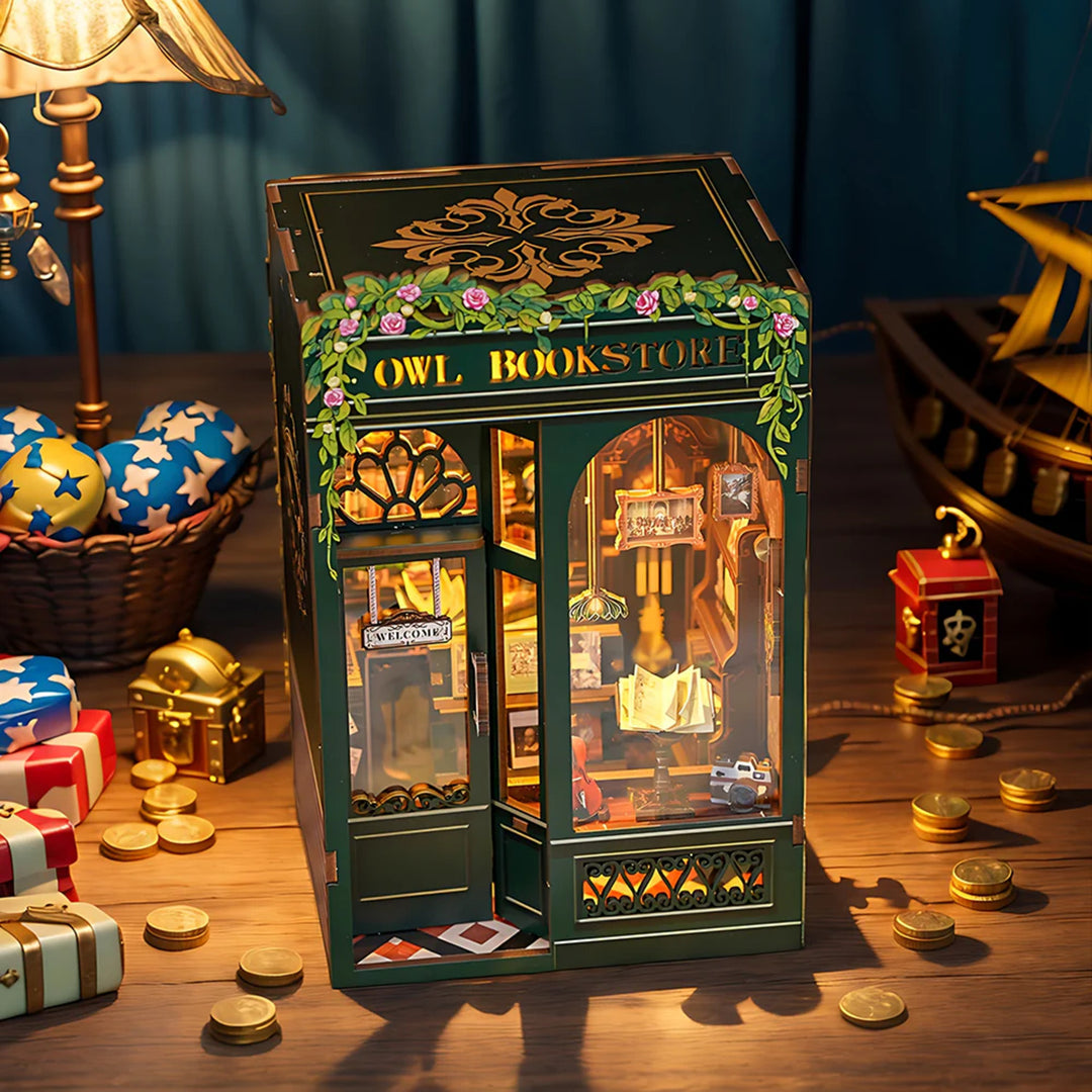 Ugeargeek Owl Book Nook