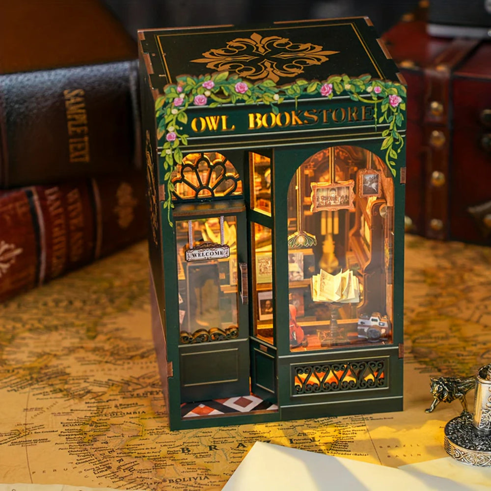 Ugeargeek Owl Book Nook