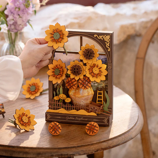 Ugeargeek Golden Sunflower Wall Art