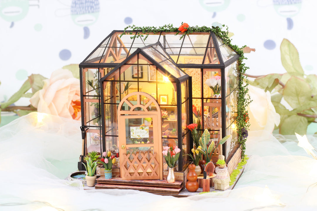 Jenny's Greenhouse Miniature Dollhouse Kit