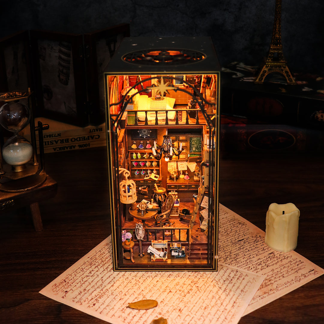 Rincón de libros de la casa mágica Mira Ugeargeek