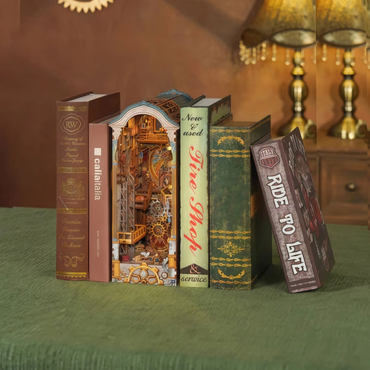 Ugeargeek Clock Tower Book Nook