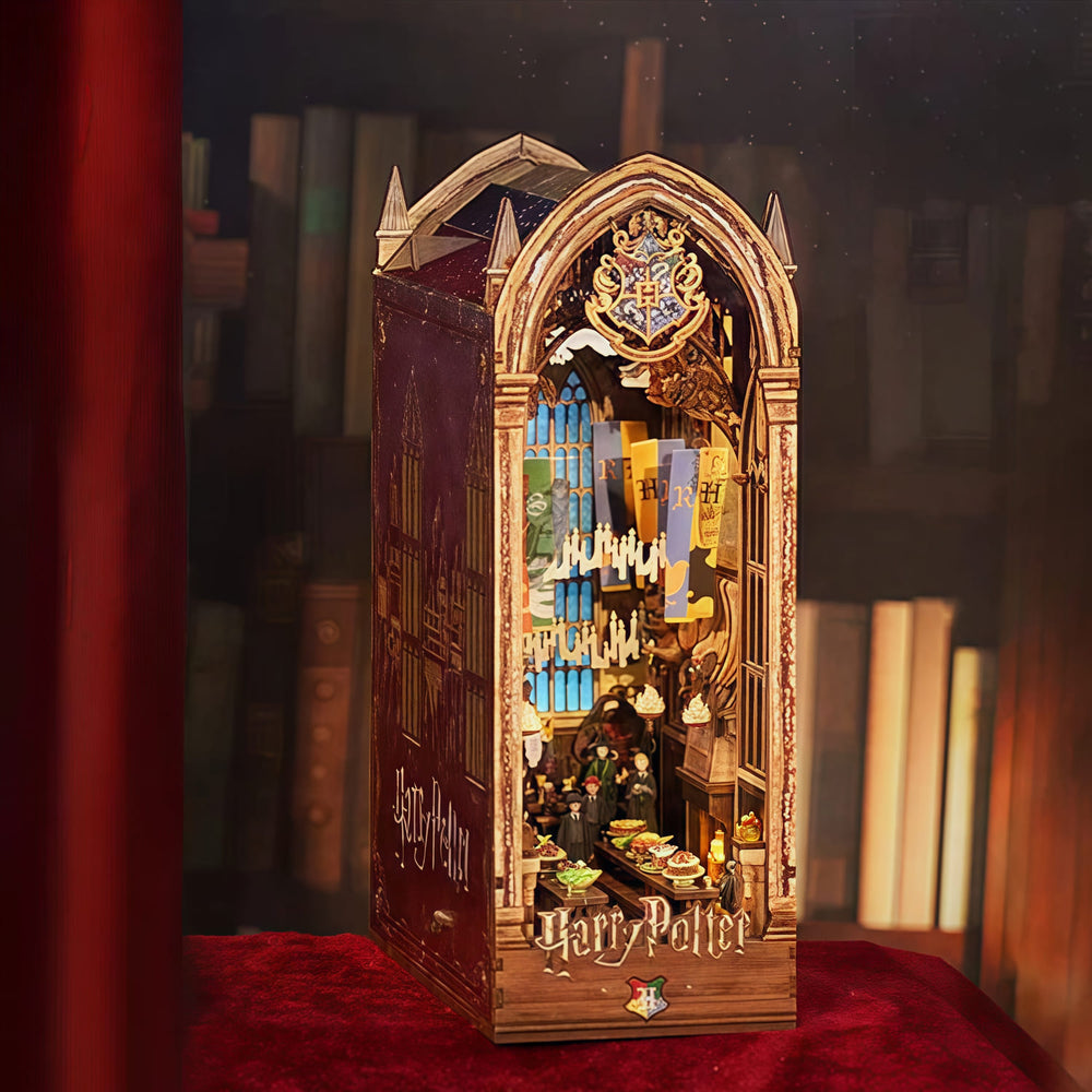 Ugeargeek Hogwarts Auditorium Book Nook