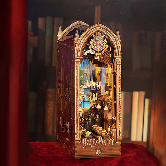 Ugeargeek Hogwarts Auditorium Book Nook
