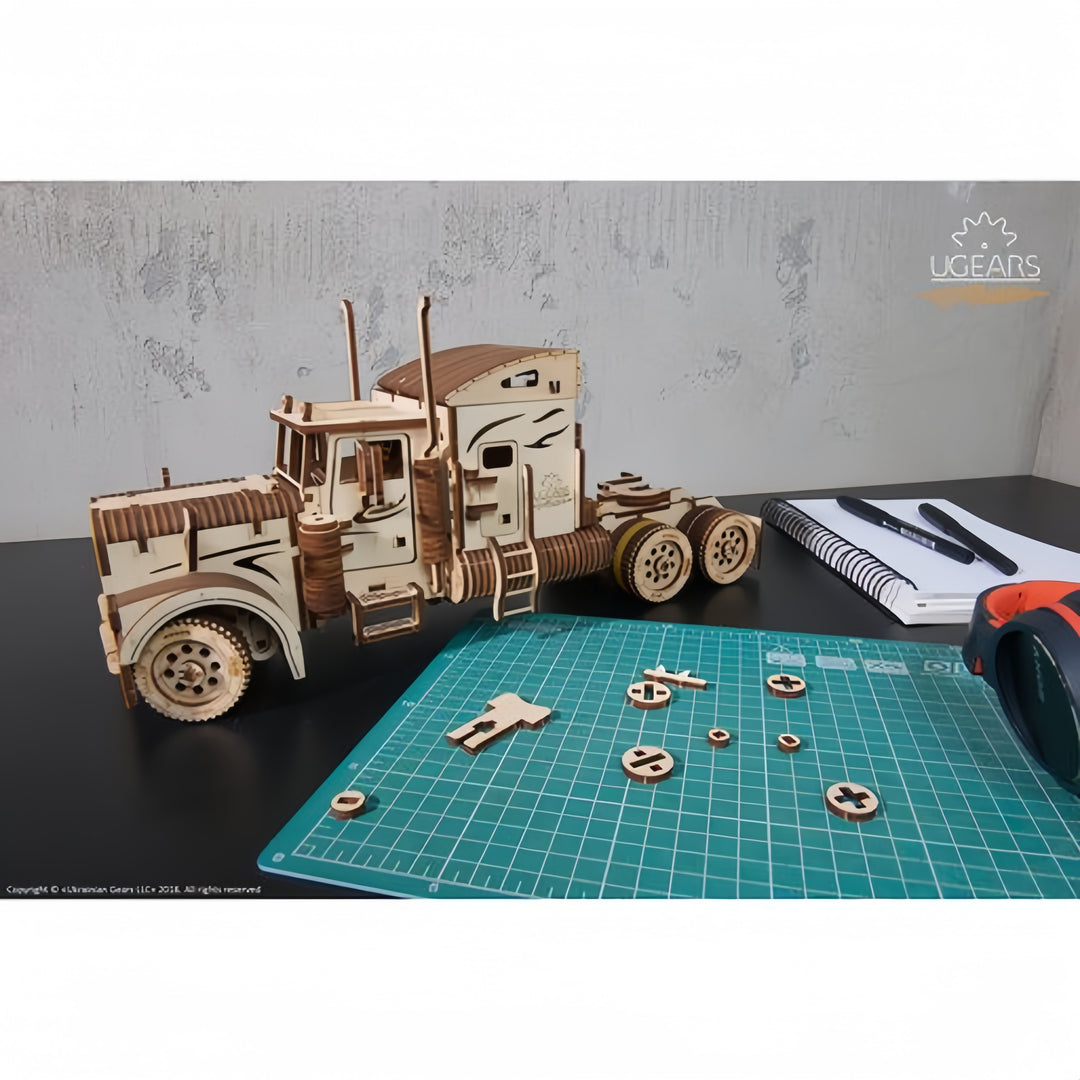 Heavy Boy Truck VM-03 Mechanical Model Kit Ugears