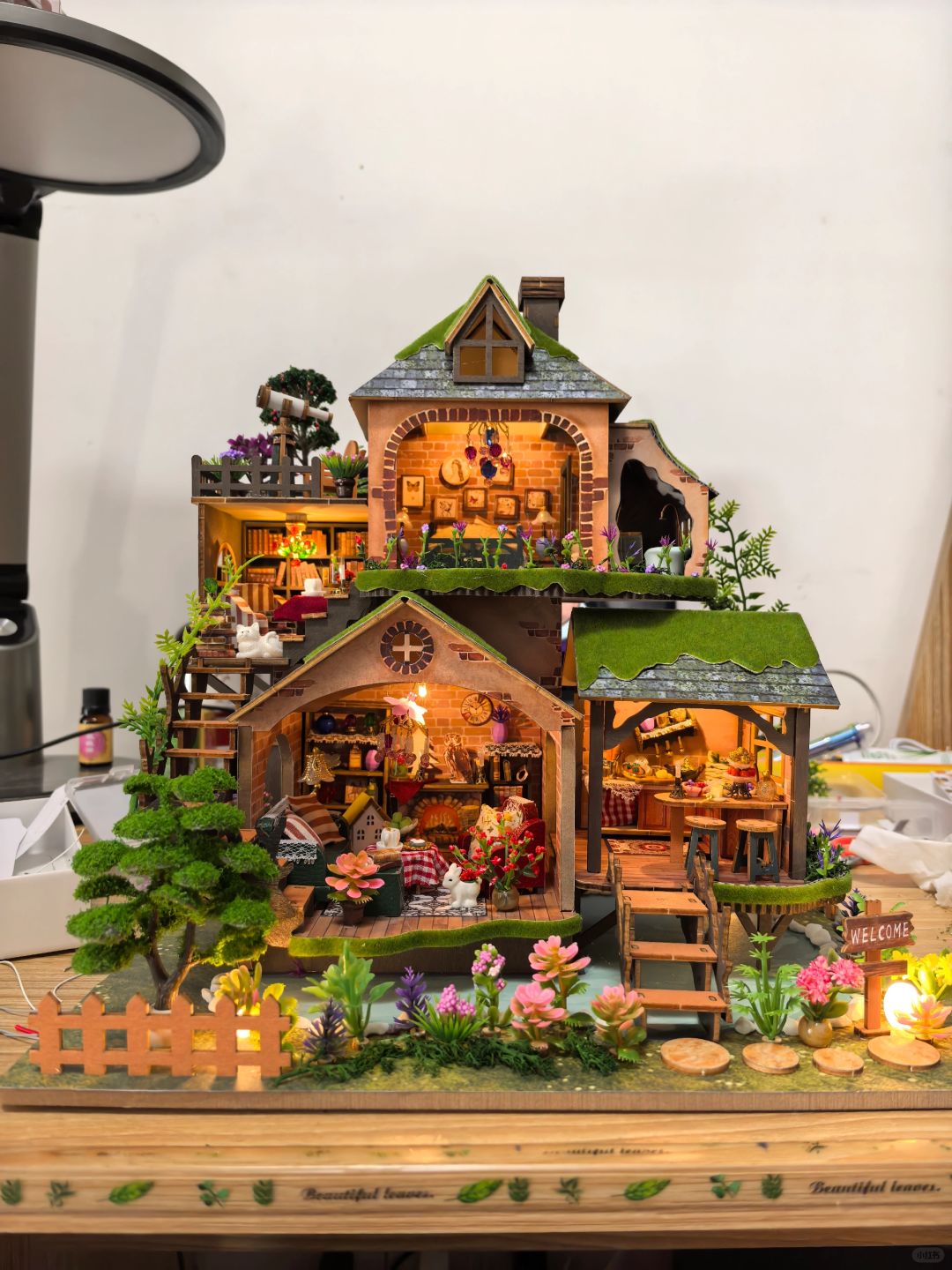 Ugeargeek Forest Adventure Miniature House