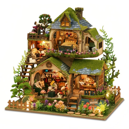 Ugeargeek Forest Adventure Miniature House