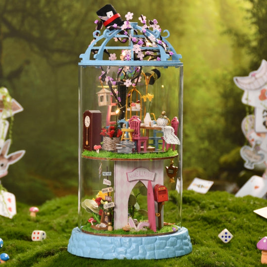 Ugeargeek Dream in a Jar Layered Miniature