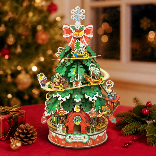Snoopy Christmas Tree