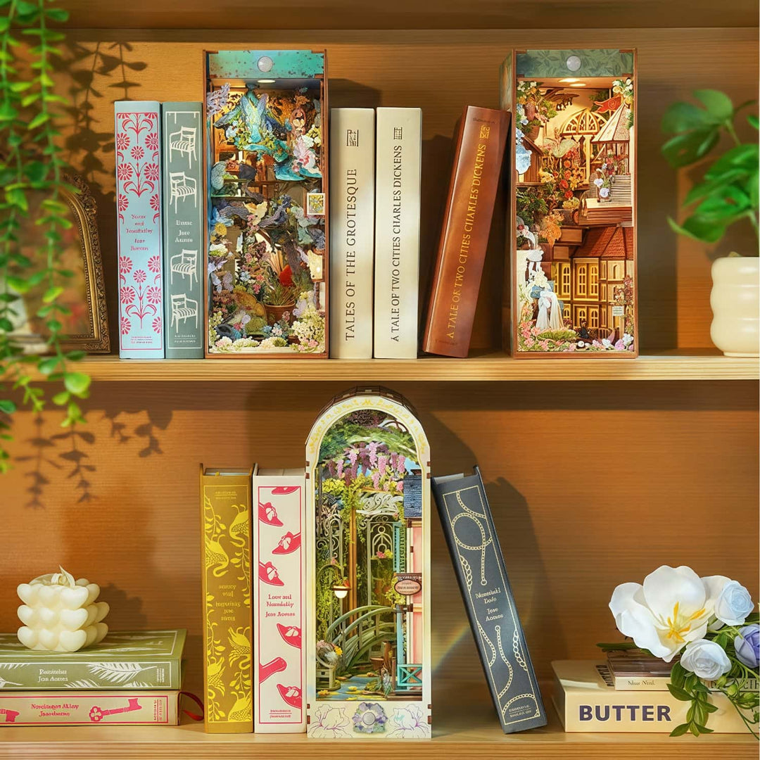 Ugeargeek Giverny Garden Book Nook