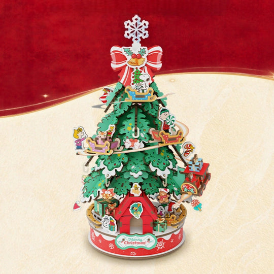 Snoopy Christmas Tree