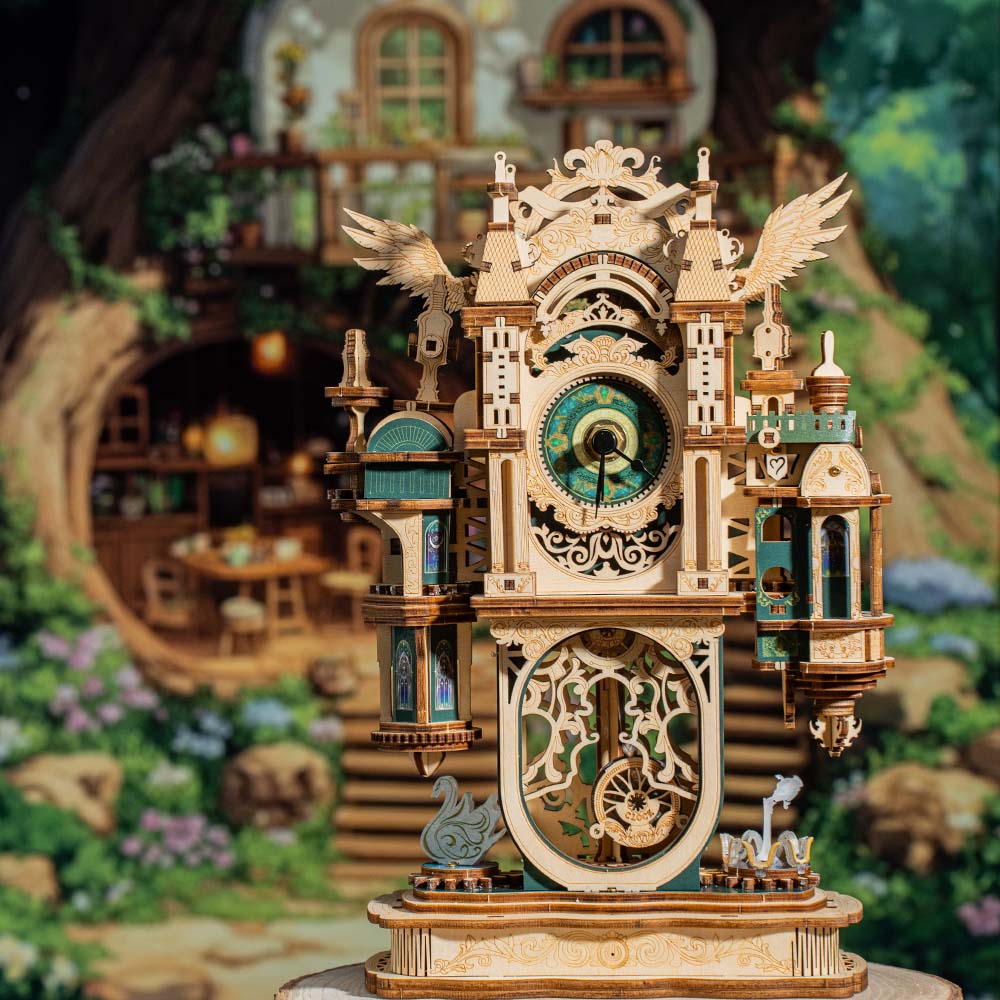 Ugeargeek The Swan Lake Chronos Pendulum Clock