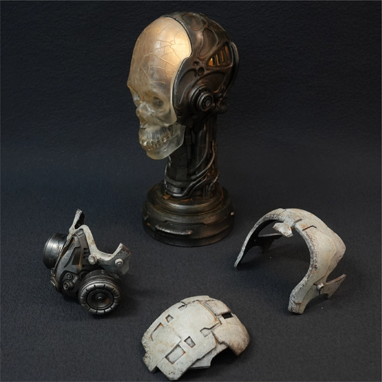 Skeleton Light — The Thinker of Eternal Night