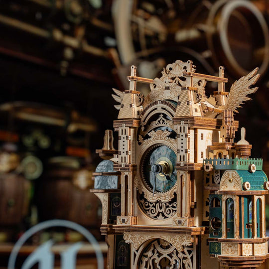 Ugeargeek The Swan Lake Chronos Pendulum Clock