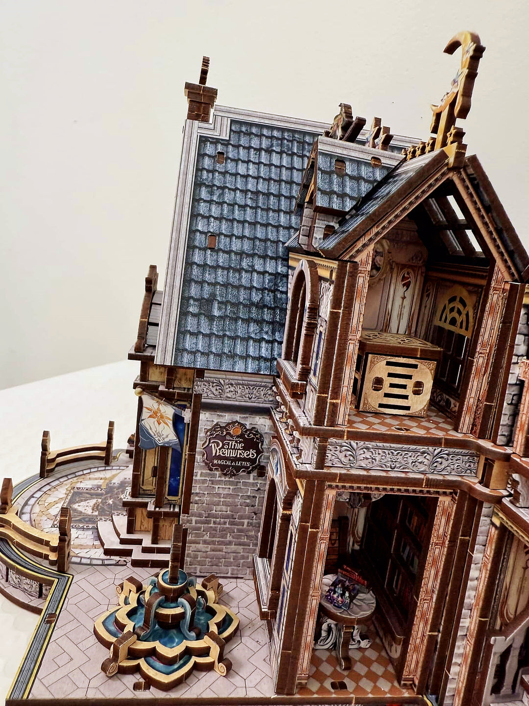 Ugeargeek Arcanix Tome Academy