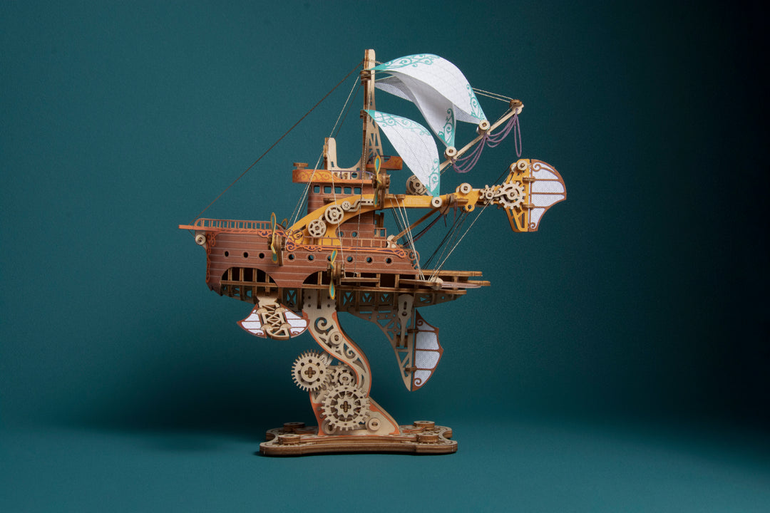 Ugeargeek Handcrafted Masterpiece Fantasy Airships