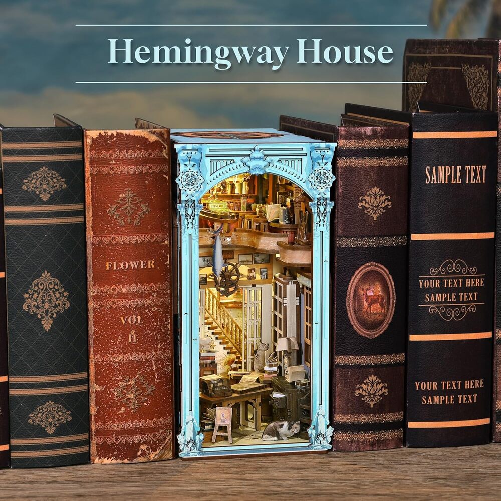 Ugeargeek DIY Book Nook Kit - Hemingway House