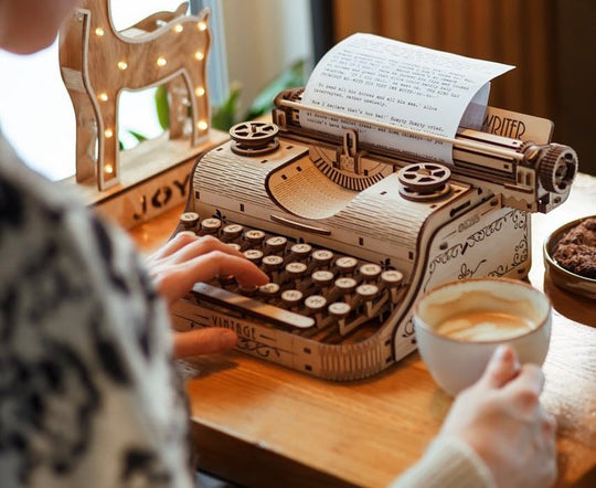 Vintage Typewriter Ewa