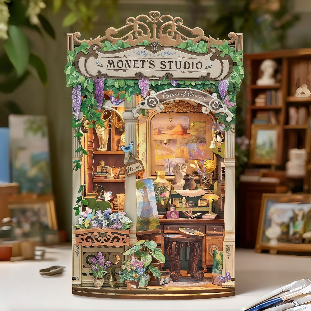Ugeargeek Monet's Studio Impressionist Book Nook