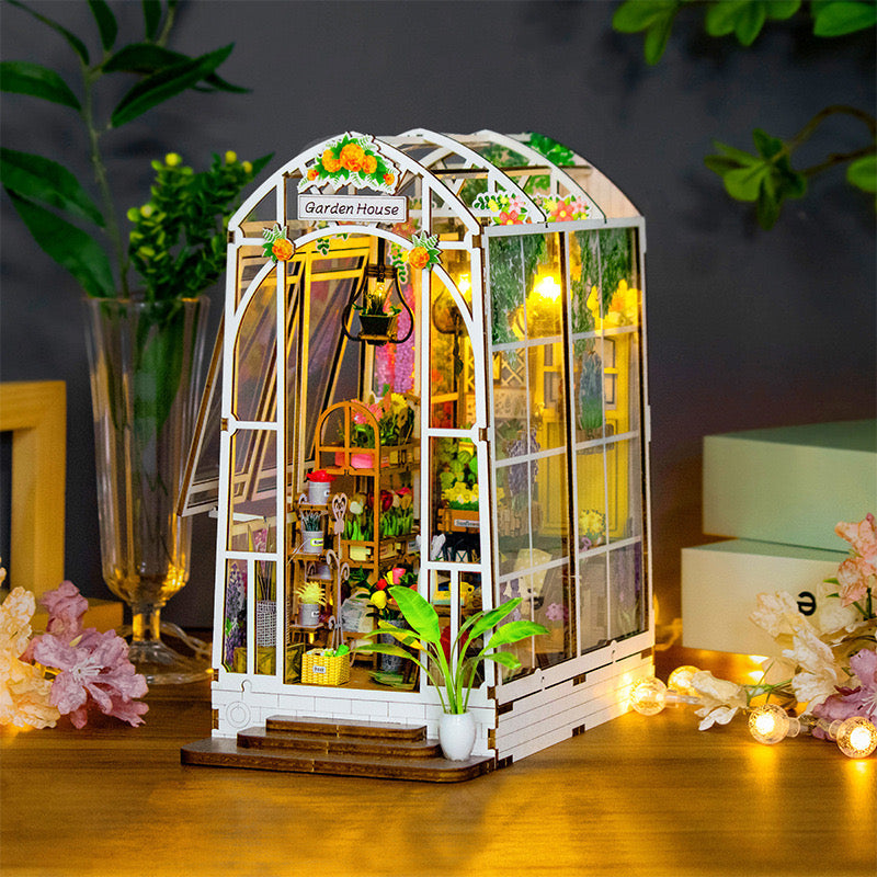 English Garden Villa Book Nook