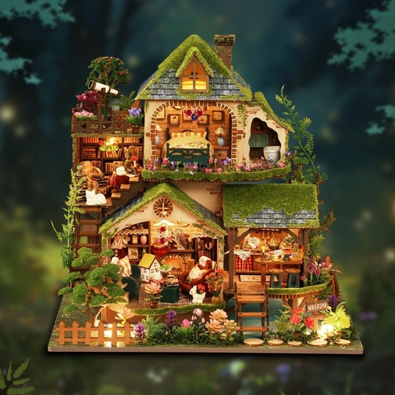 Ugeargeek Forest Adventure Miniature House