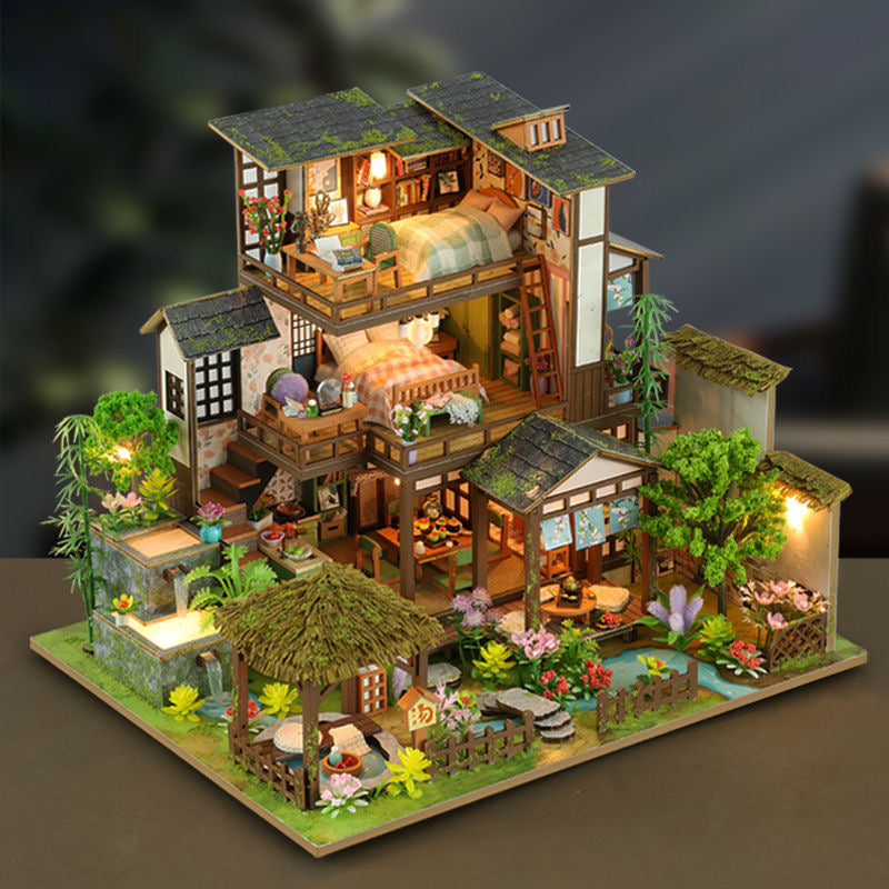 Ugeargeek Forest Adventure Miniature House