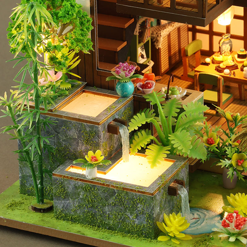 Ugeargeek Forest Adventure Miniature House